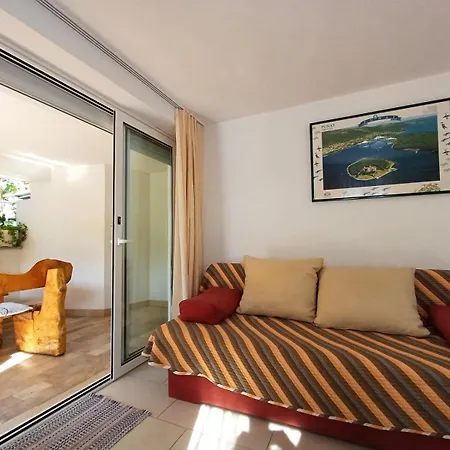 Διαμέρισμα Koralj 3 With A Heated Pool