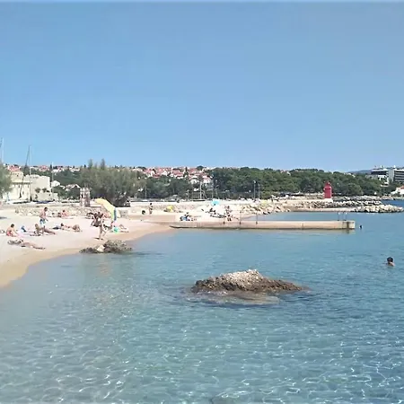 Koralj 3 With A Heated Pool Διαμέρισμα *