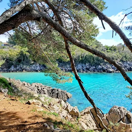 Διαμέρισμα Koralj 3 With A Heated Pool